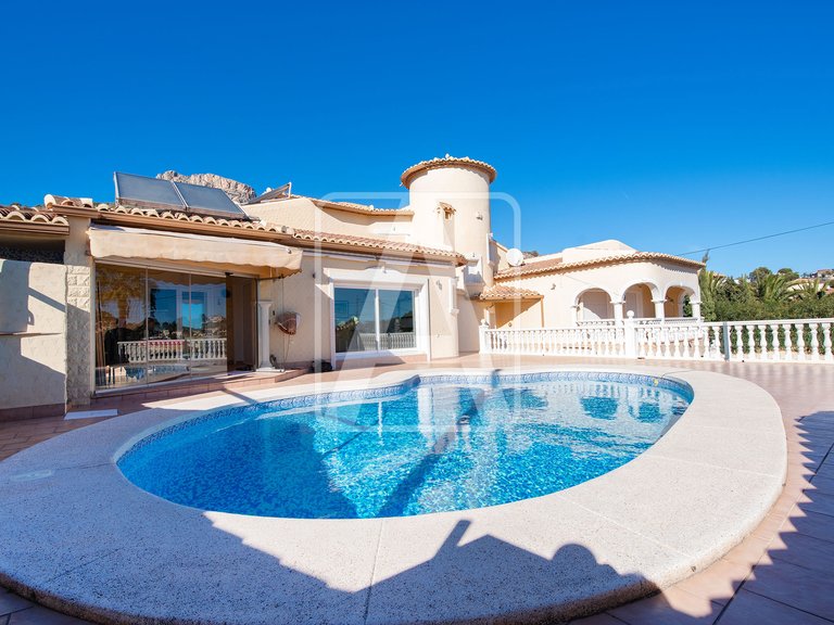 Villa for Sale in Calpe, Alicante 1