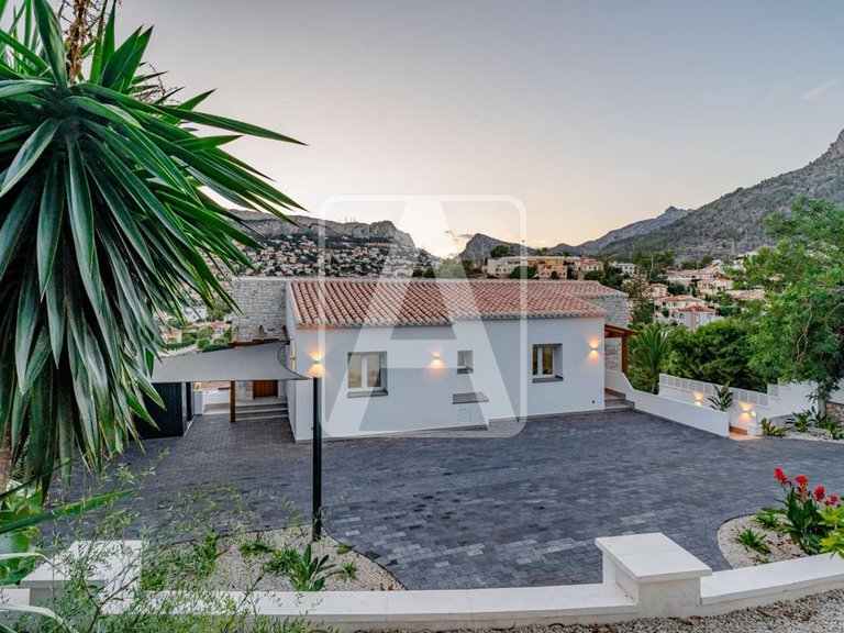 Villa for Sale in Calpe, Alicante 48