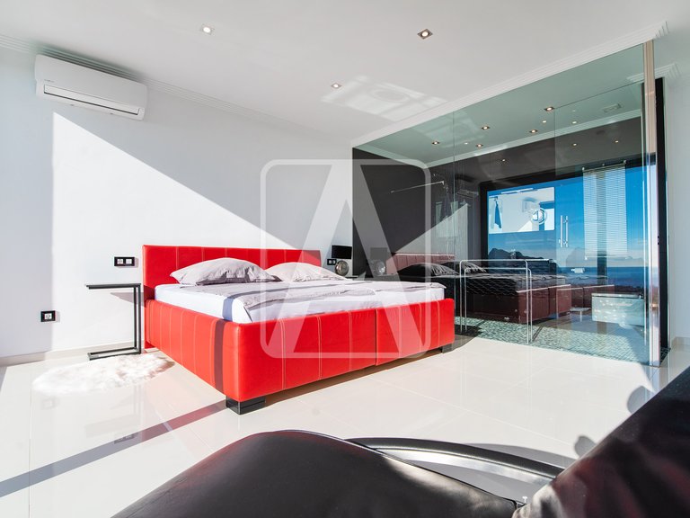 Villa for Sale in Calpe, Alicante 32