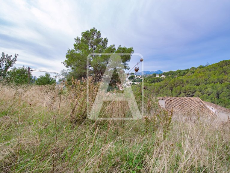 Plot for Sale in Moraira, Alicante 4