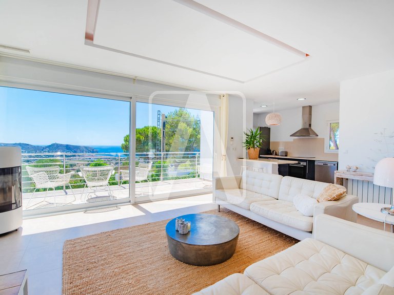 Villa for Sale in Moraira, Alicante 11