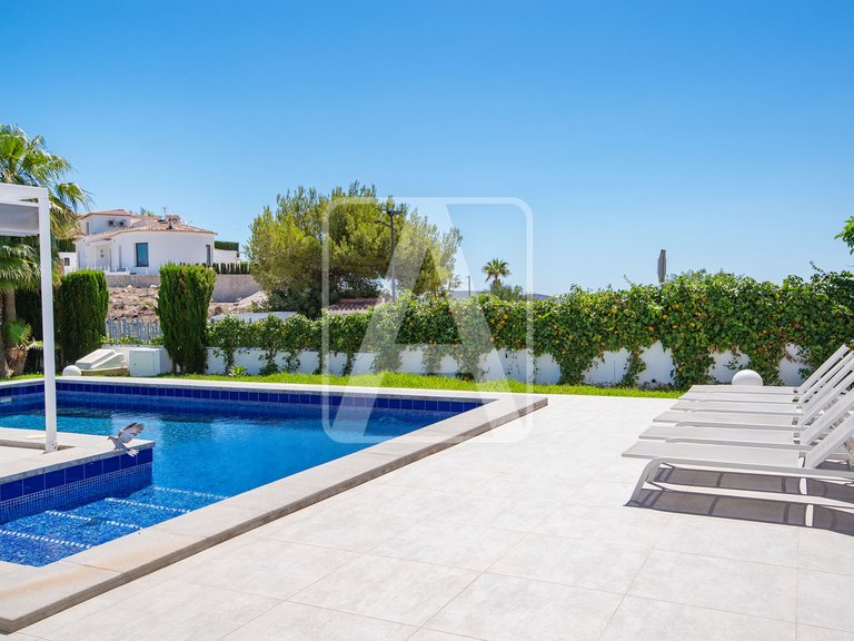 Villa for Sale in Moraira, Alicante 40