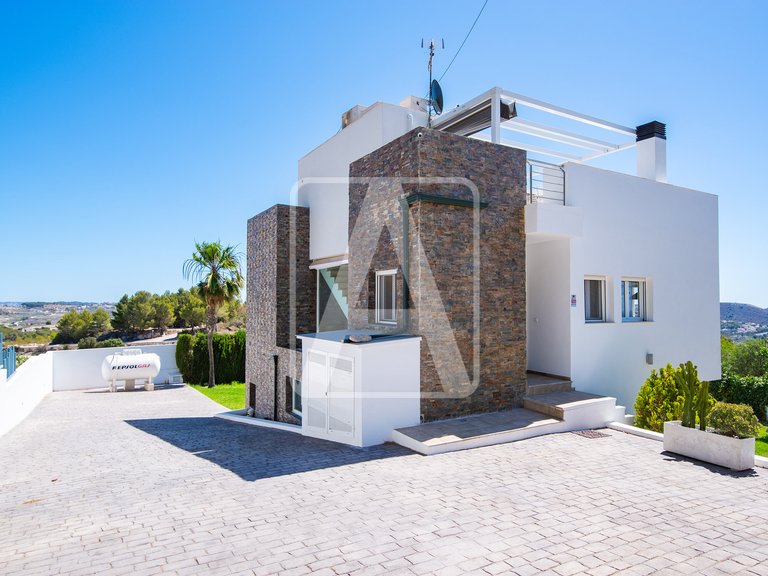 Villa for Sale in Moraira, Alicante 9