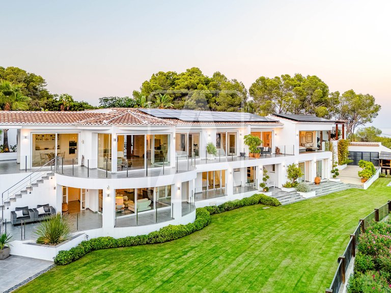 Villa for Sale in Benissa, Alicante 1