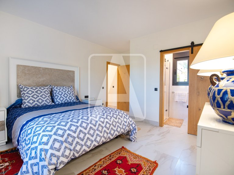 Villa for Sale in Benissa, Alicante 28