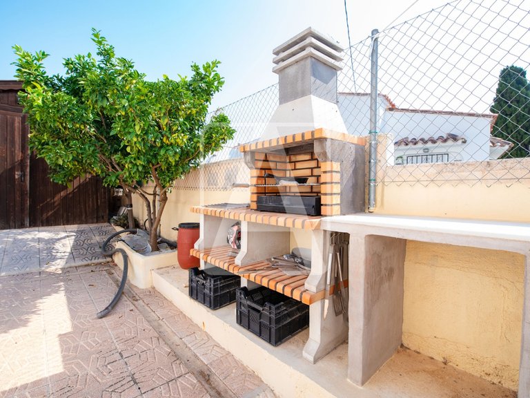 Villa for Sale in Calpe, Alicante 5