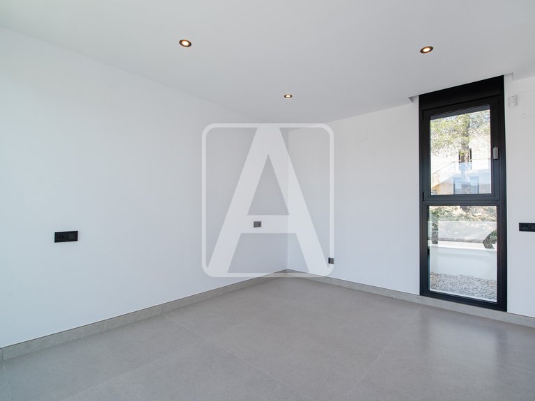 Villa for Sale in Calpe, Alicante 24