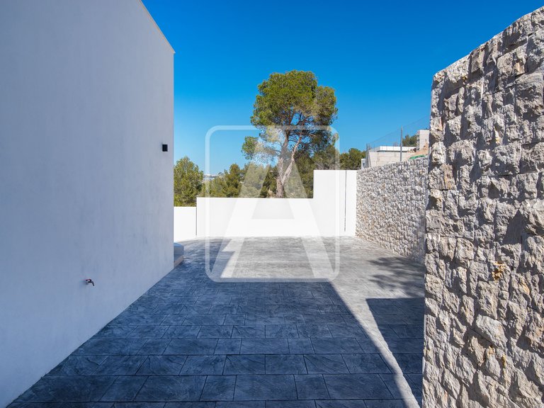 Villa for Sale in Calpe, Alicante 30