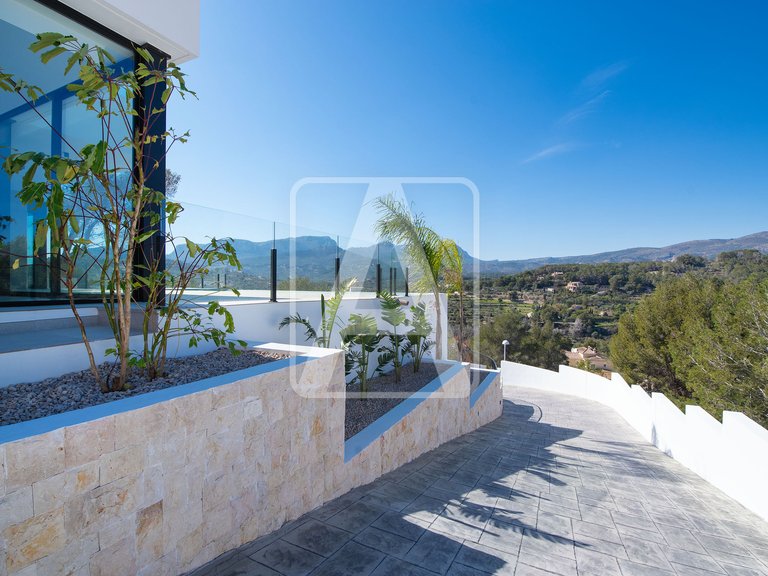 Villa for Sale in Calpe, Alicante 32