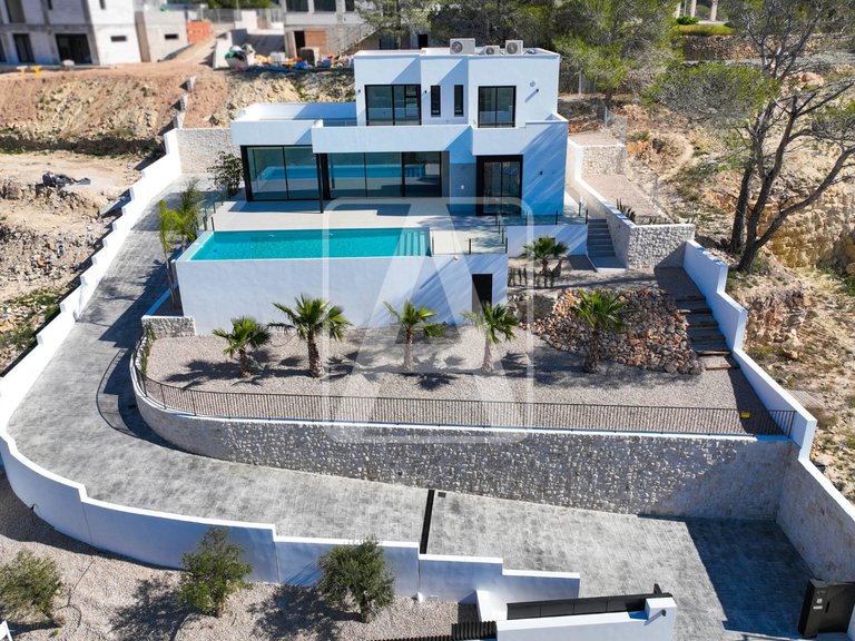 Villa for Sale in Calpe, Alicante 36