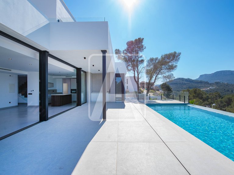 Villa for Sale in Calpe, Alicante 8