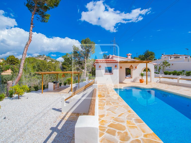 Villa for Sale in Calpe, Alicante 2