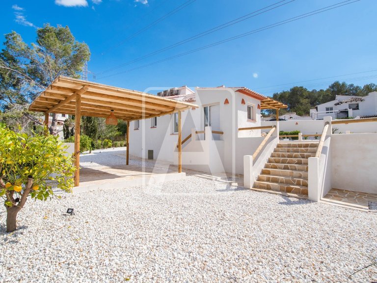 Villa for Sale in Calpe, Alicante 30