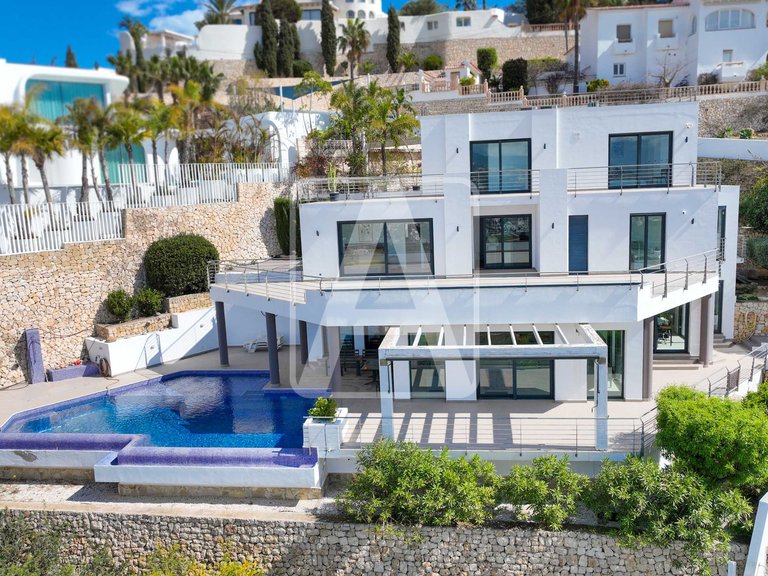 Villa for Sale in Moraira, Alicante 1