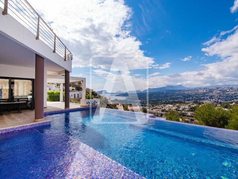 Villa for Sale in Moraira, Alicante 21