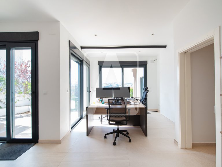 Villa for Sale in Moraira, Alicante 48