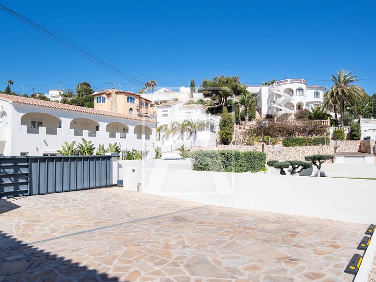 Villa for Sale in Benissa, Alicante 32