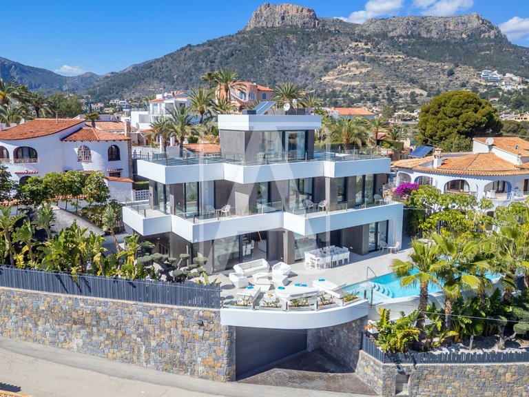 Villa for Sale in Calpe, Alicante 1