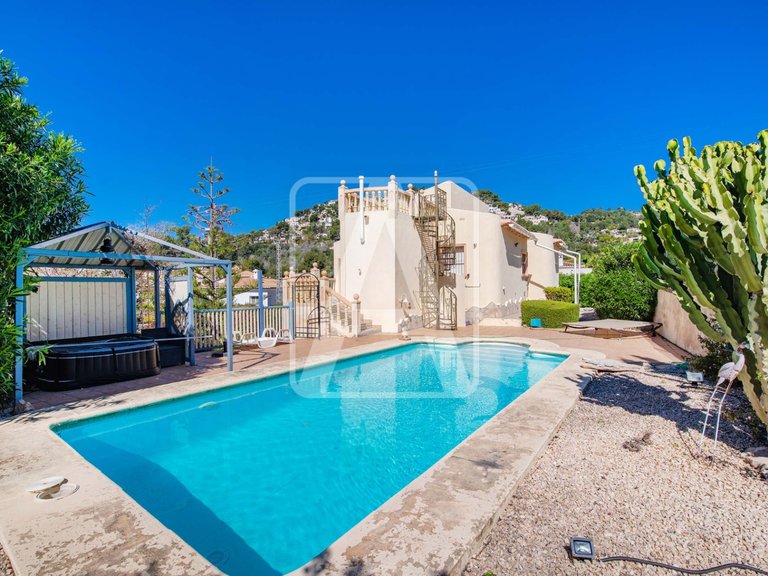 Villa for Sale in Benissa, Alicante 2
