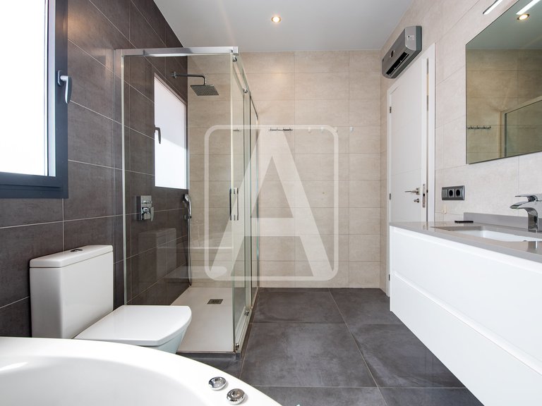 Villa for Sale in Benissa, Alicante 28