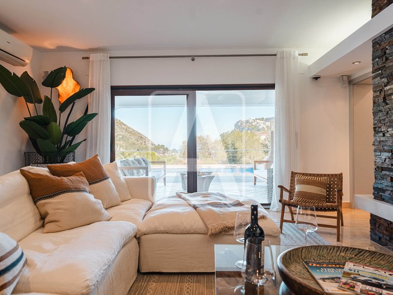 Villa for Sale in Moraira, Alicante 12
