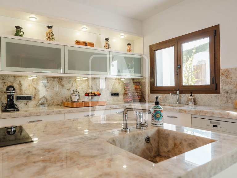 Villa for Sale in Moraira, Alicante 17