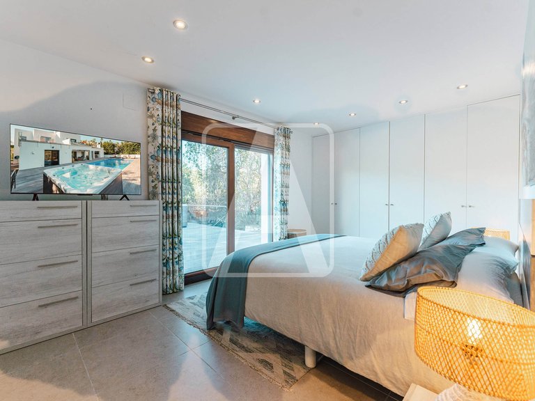Villa for Sale in Moraira, Alicante 25
