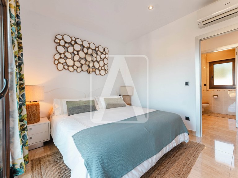 Villa for Sale in Moraira, Alicante 35
