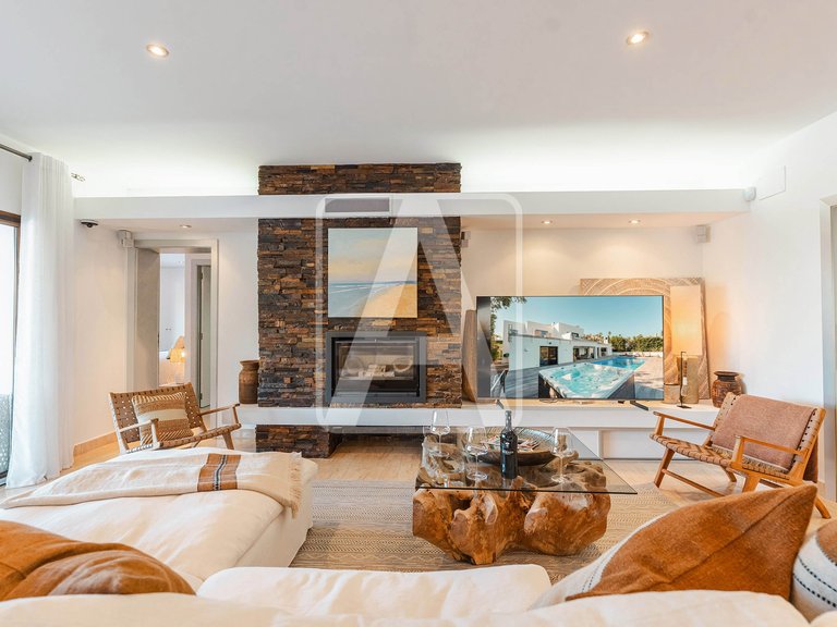 Villa for Sale in Moraira, Alicante 4