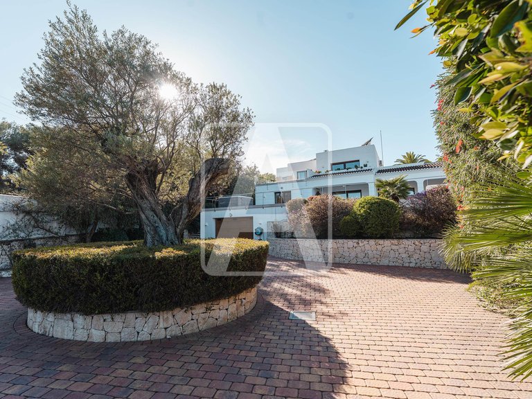 Villa for Sale in Moraira, Alicante 44