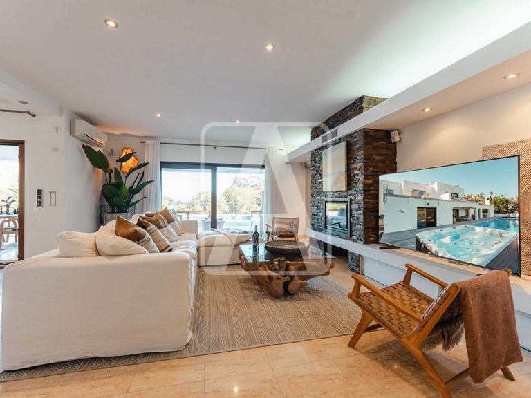 Villa for Sale in Moraira, Alicante 5