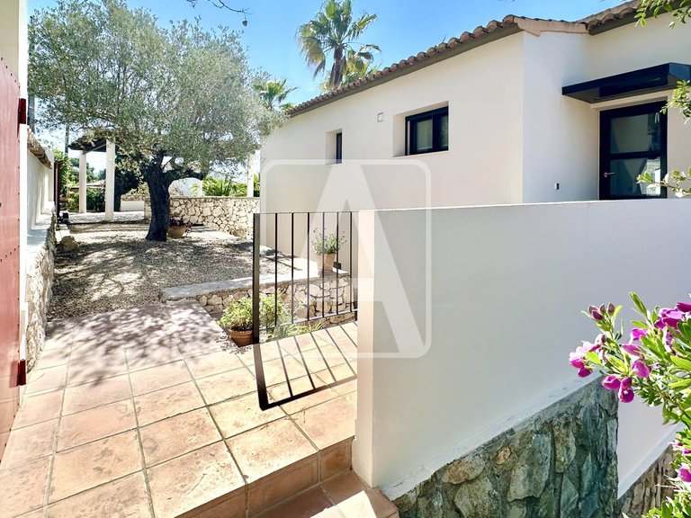 Villa for Sale in Benissa, Alicante 47