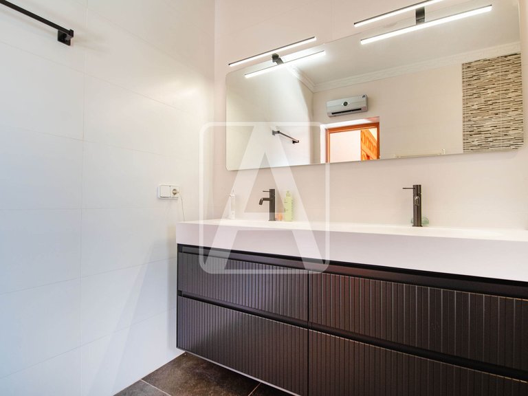 Villa for Sale in Calpe, Alicante 32