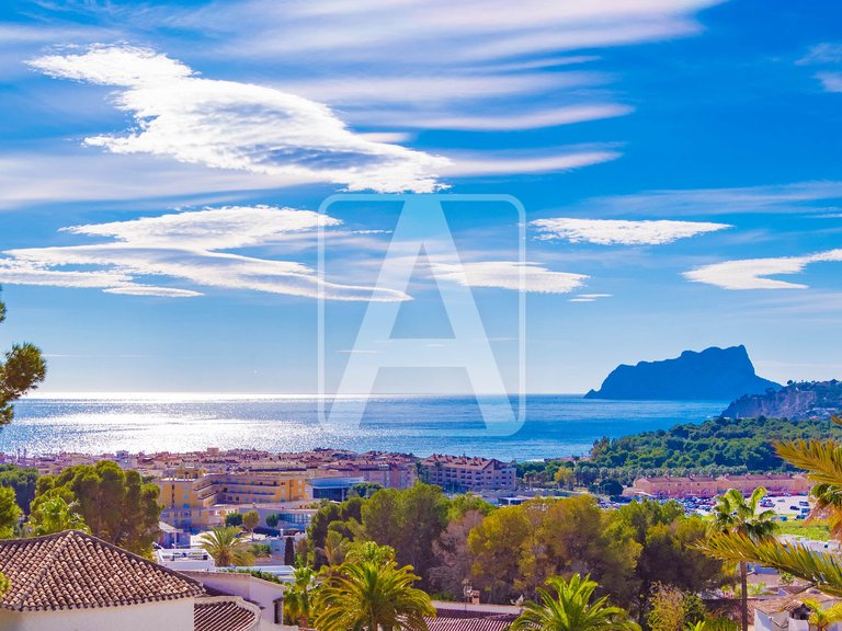 Villa for Sale in Moraira, Alicante 1