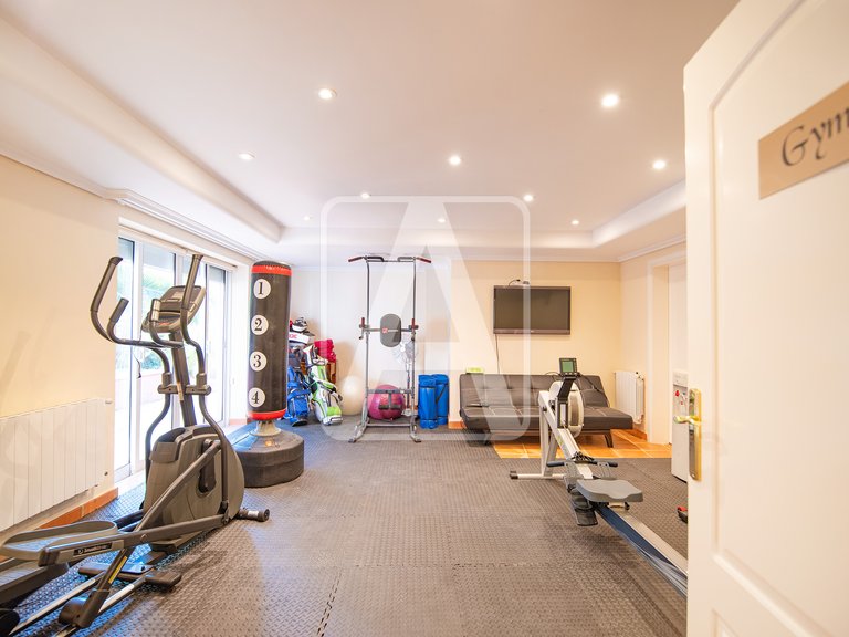 Villa for Sale in Moraira, Alicante 28
