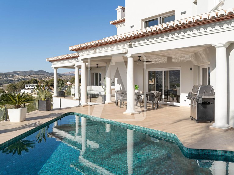 Villa for Sale in Moraira, Alicante 2