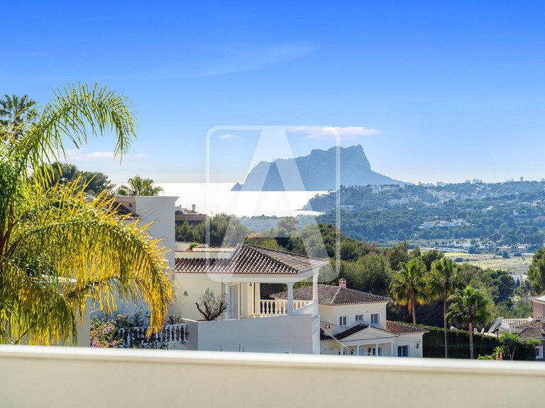 Villa for Sale in Moraira, Alicante 3