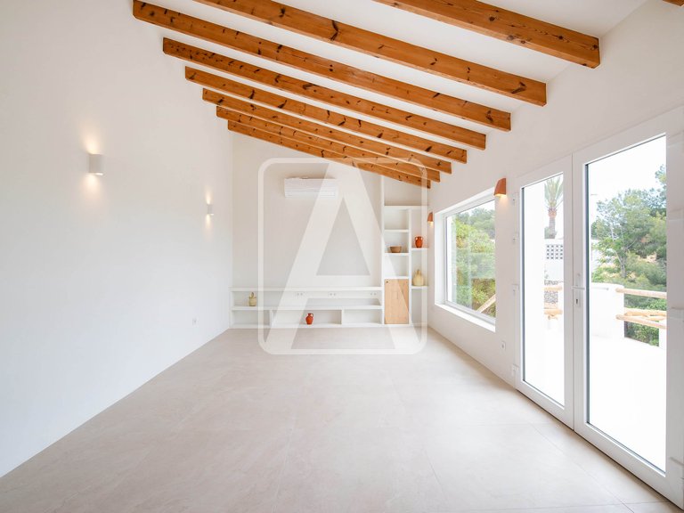 Villa for Sale in Moraira, Alicante 4