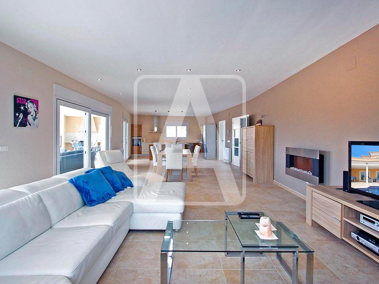 Villa for Sale in Calpe, Alicante 2
