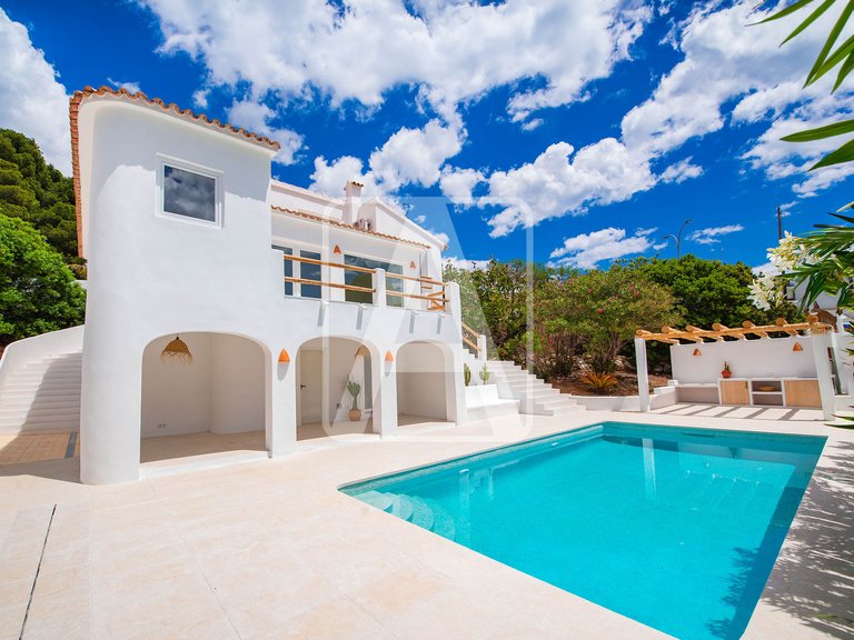 Villa for Sale in Moraira, Alicante 1
