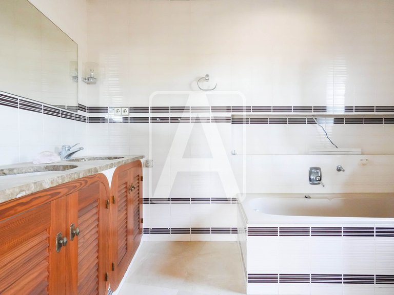 Villa for Sale in Moraira, Alicante 17