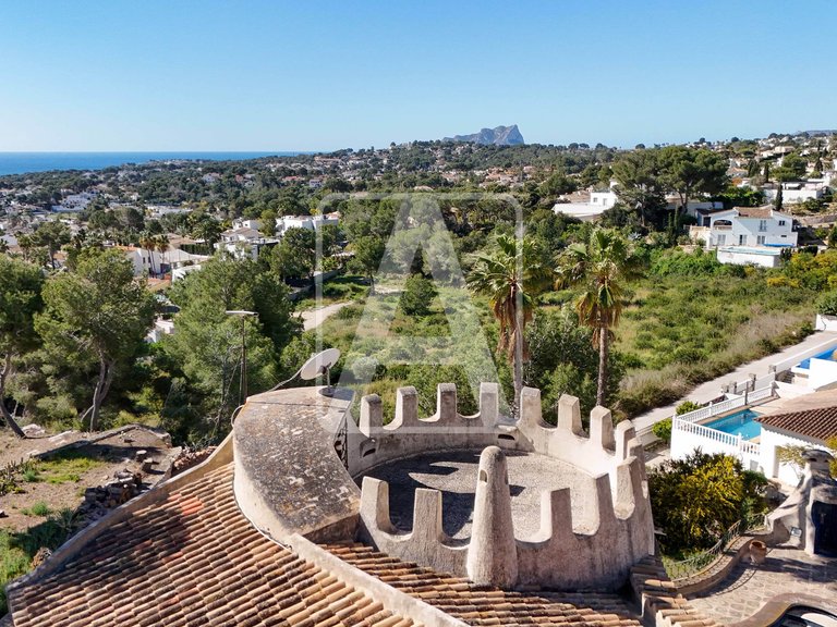 Villa for Sale in Moraira, Alicante 2