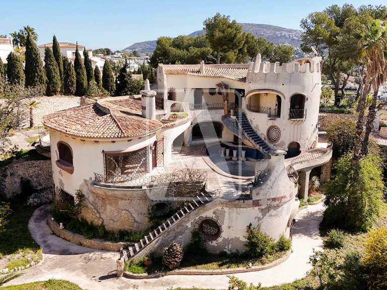 Villa for Sale in Moraira, Alicante 3