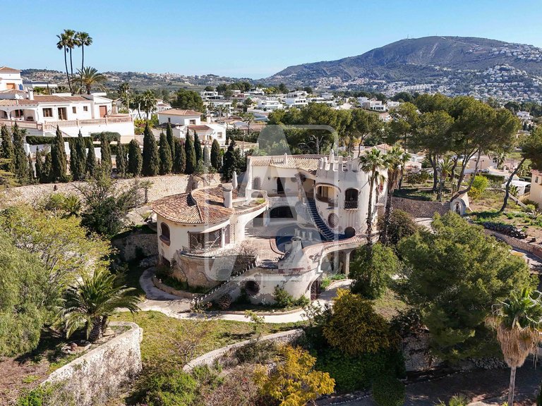 Villa for Sale in Moraira, Alicante 33