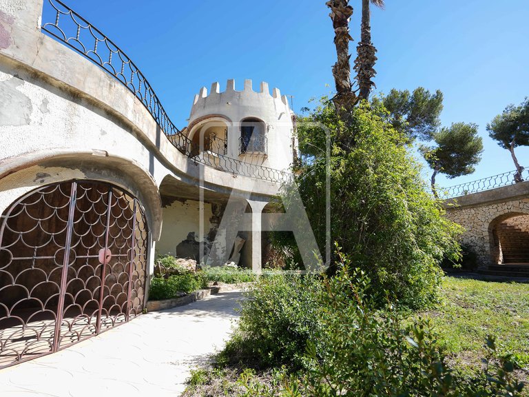 Villa for Sale in Moraira, Alicante 38