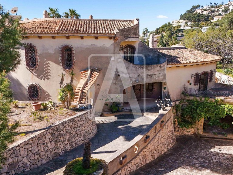 Villa for Sale in Moraira, Alicante 43