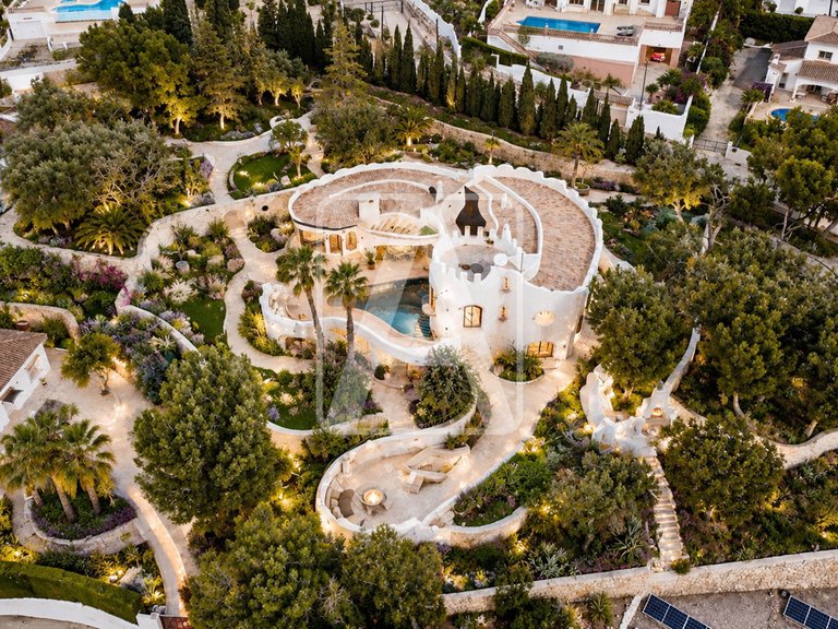 Villa for Sale in Moraira, Alicante 46