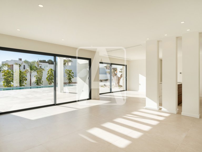 Villa for Sale in Moraira, Alicante 4