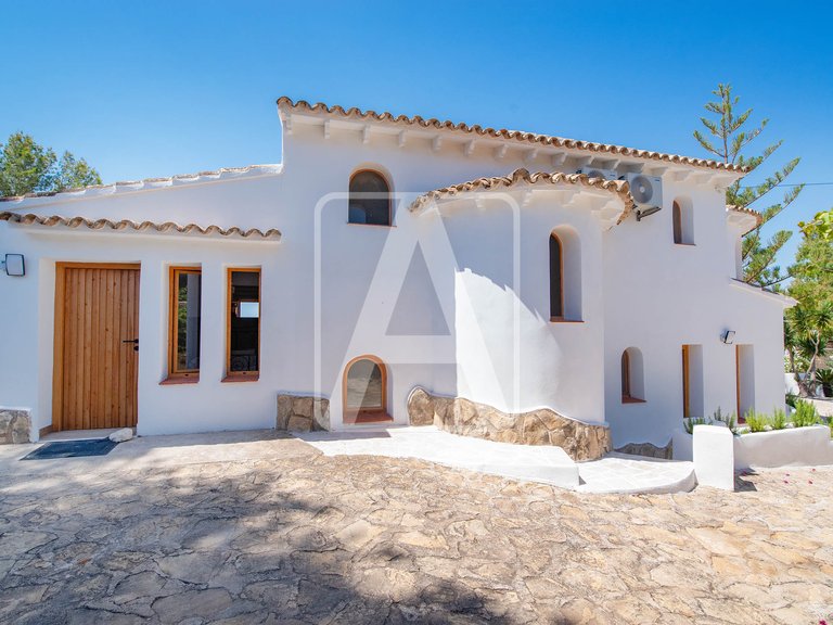 Villa for Sale in Calpe, Alicante 10