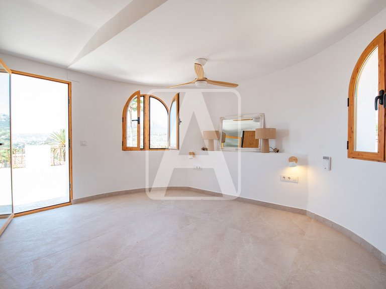 Villa for Sale in Calpe, Alicante 35